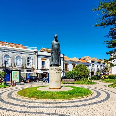 Casa Limoeiro, Solteiras, Near