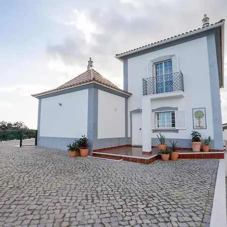 Villa Casa Limoeiro, Solteiras, Near *