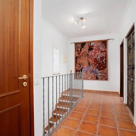 Casa Limoeiro, Solteiras, Near