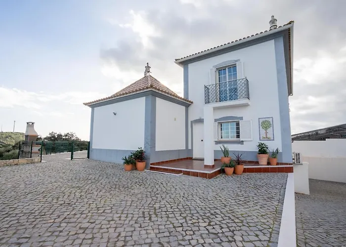 Villa Casa Limoeiro, Solteiras, Near *