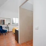 Casa Limoeiro, Solteiras, Near